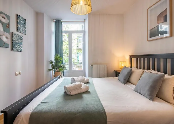 Legazpi, Apartamento Amplio, Moderno Y Centrico